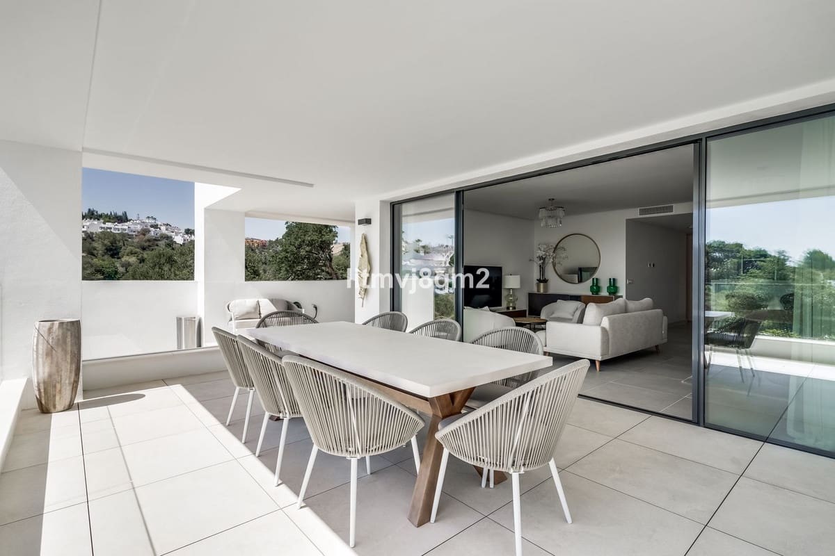 3 bedroom Apartment for sale in Cabopino - € 1,000,000 (Ref: 8716008)