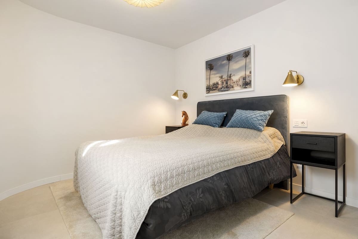 Casa de 4 habitaciones en Marbella en venta - 899.000 € (Ref: 8754904)