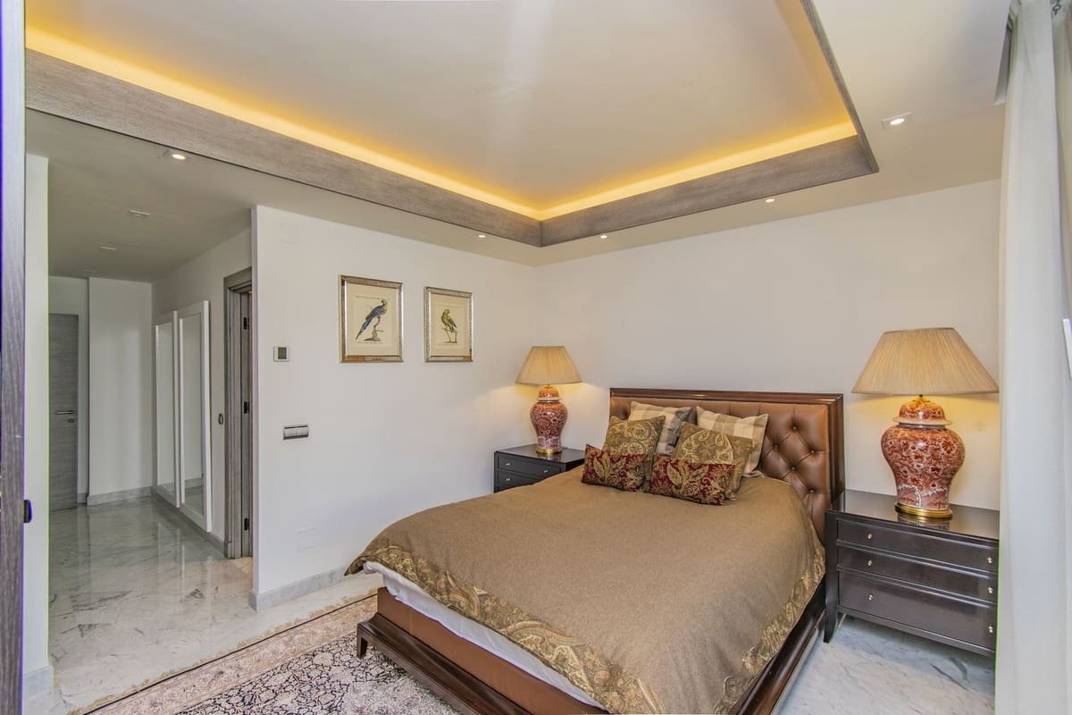 4 soverom Leilighet til salgs i Golden Mile med garasje - € 3 750 000 (Ref: 8754919)