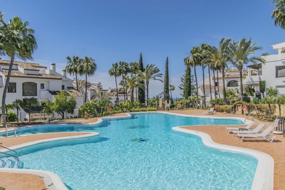 4 soverom Leilighet til salgs i Golden Mile med garasje - € 3 750 000 (Ref: 8754919)