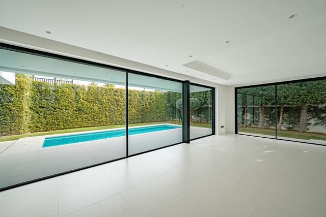 4 soverom Villa til salgs i Golden Mile, Marbella med garasje - € 3 500 000 (Ref: 8772926)