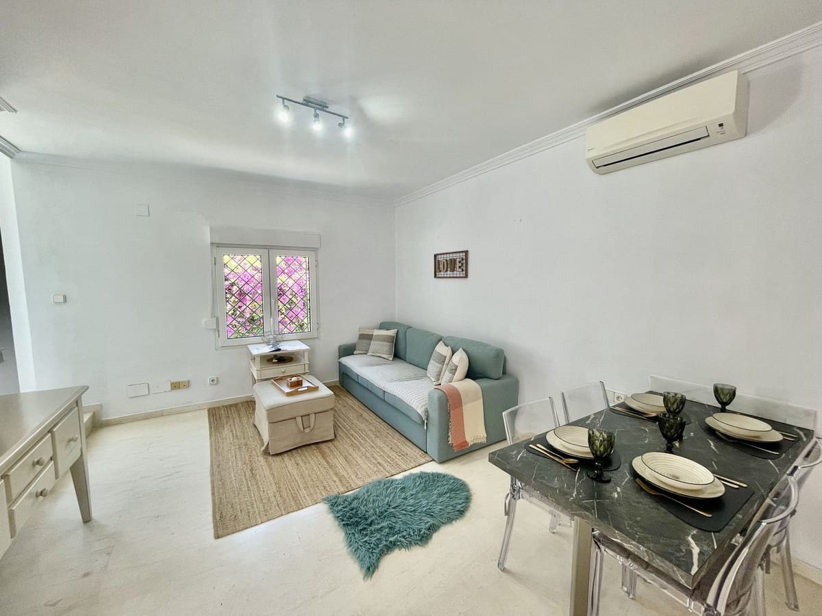 5 bedroom Villa for sale in Sotogrande with garage - € 1,600,000 (Ref: 8779076)