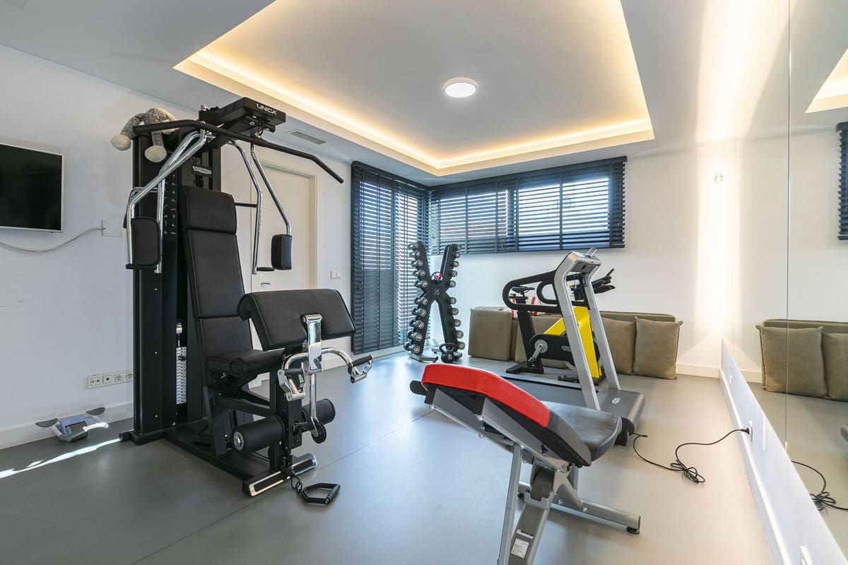 4 soveværelse Villa til salg i Benahavis med garage - € 4.500.000 (Ref: 8809199)