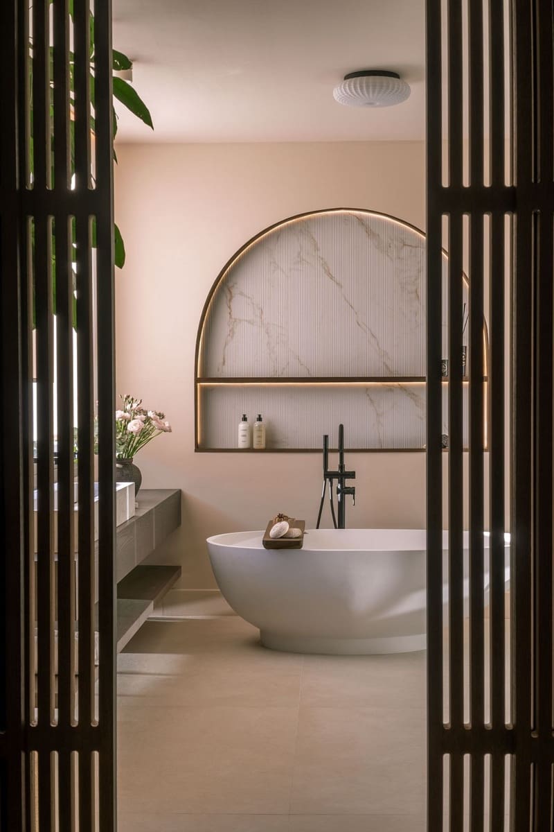 5 bedroom Villa for sale in Nueva Andalucia - € 4,290,000 (Ref: 8809200)