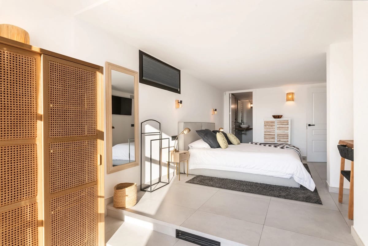 Chalet de 6 habitaciones en Benahavís en venta - 2.995.000 € (Ref: 8826897)