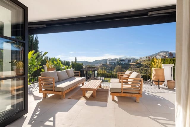 Chalet de 6 habitaciones en Benahavís en venta - 2.995.000 € (Ref: 8826897)