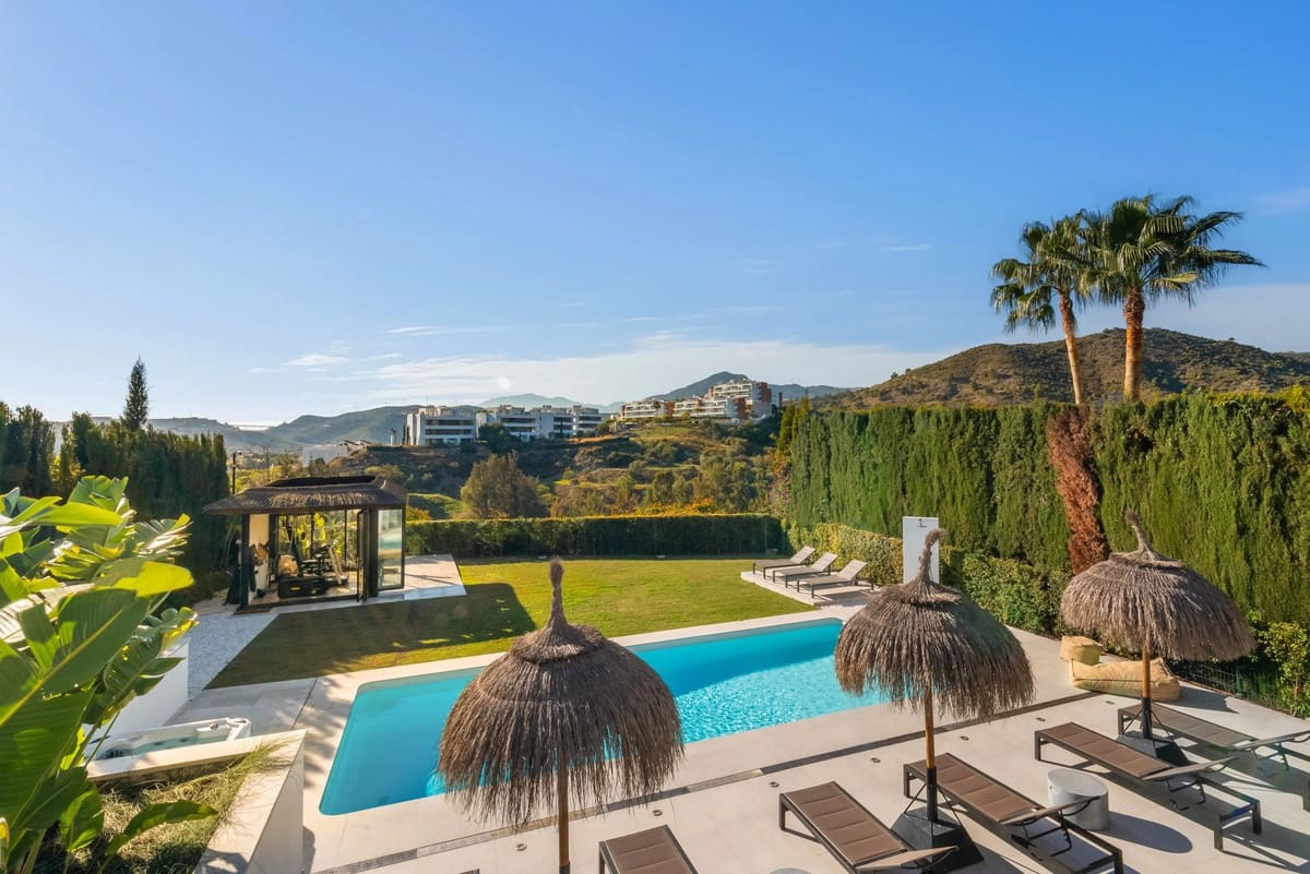 Chalet de 6 habitaciones en Benahavís en venta - 2.995.000 € (Ref: 8826897)