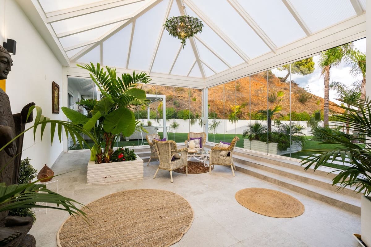 Chalet de 7 habitaciones en Estepona en venta - 3.990.000 € (Ref: 8826901)