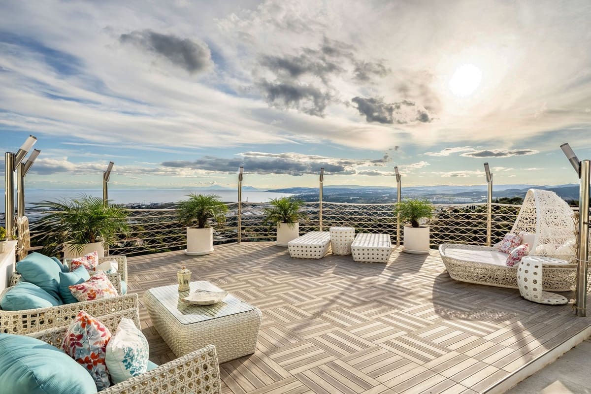 Chalet de 7 habitaciones en Estepona en venta - 3.990.000 € (Ref: 8826901)