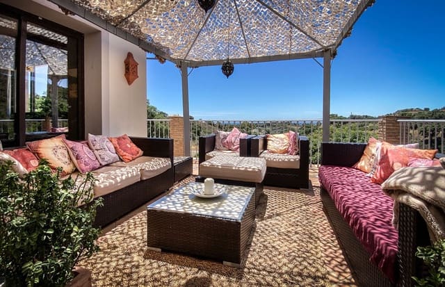 3 camera da letto Villa in vendita in Estepona con garage - 995.000 € (Rif: 8846661)