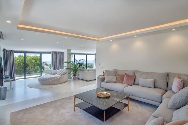 7 makuuhuone Huvila myytävänä paikassa Elviria, Marbella mukana 
autotalli - 3 500 000 € (Ref: 8852172)