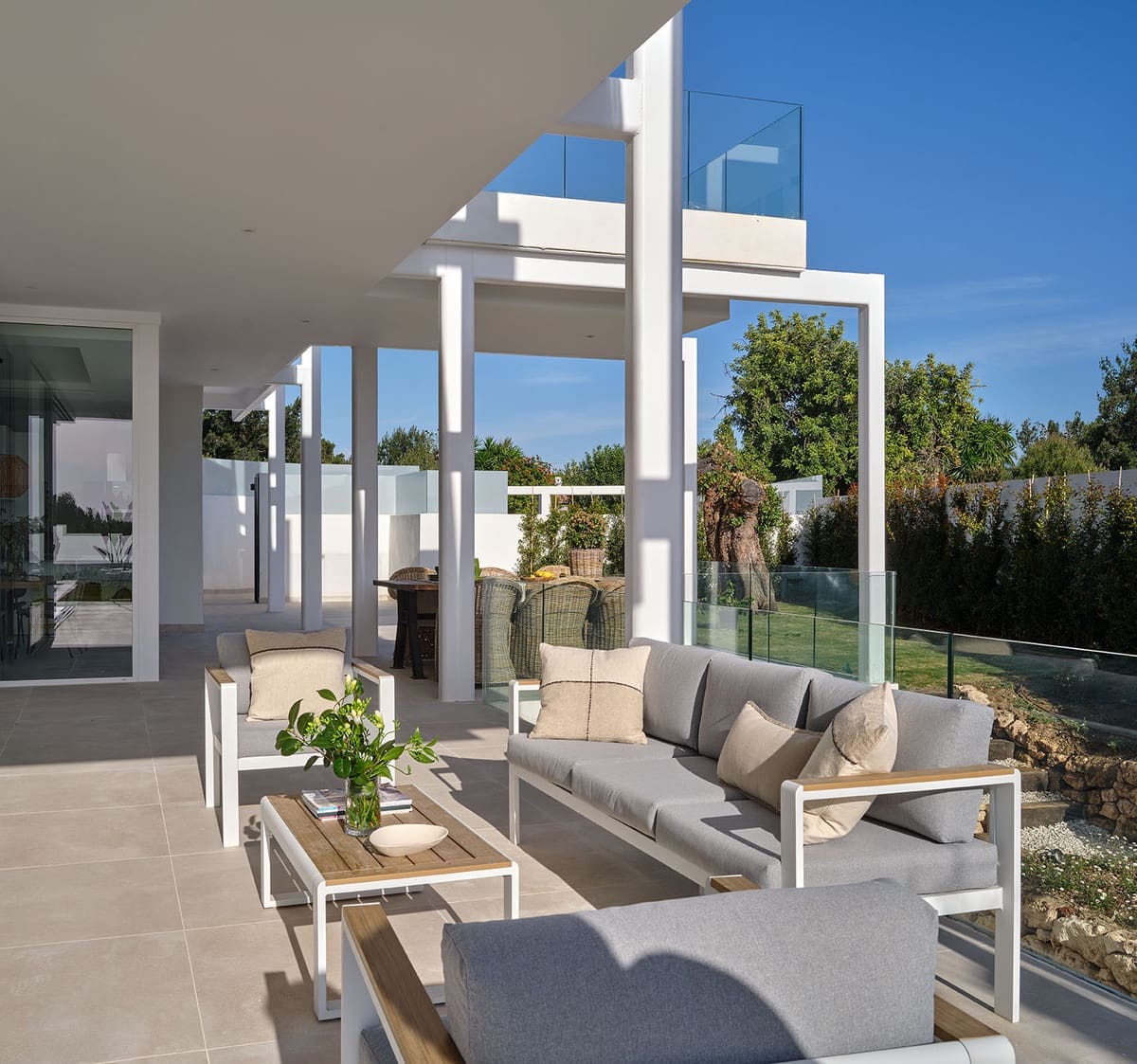4 bedroom Villa for sale in Marbella with garage - € 1,950,000 (Ref: 8854325)