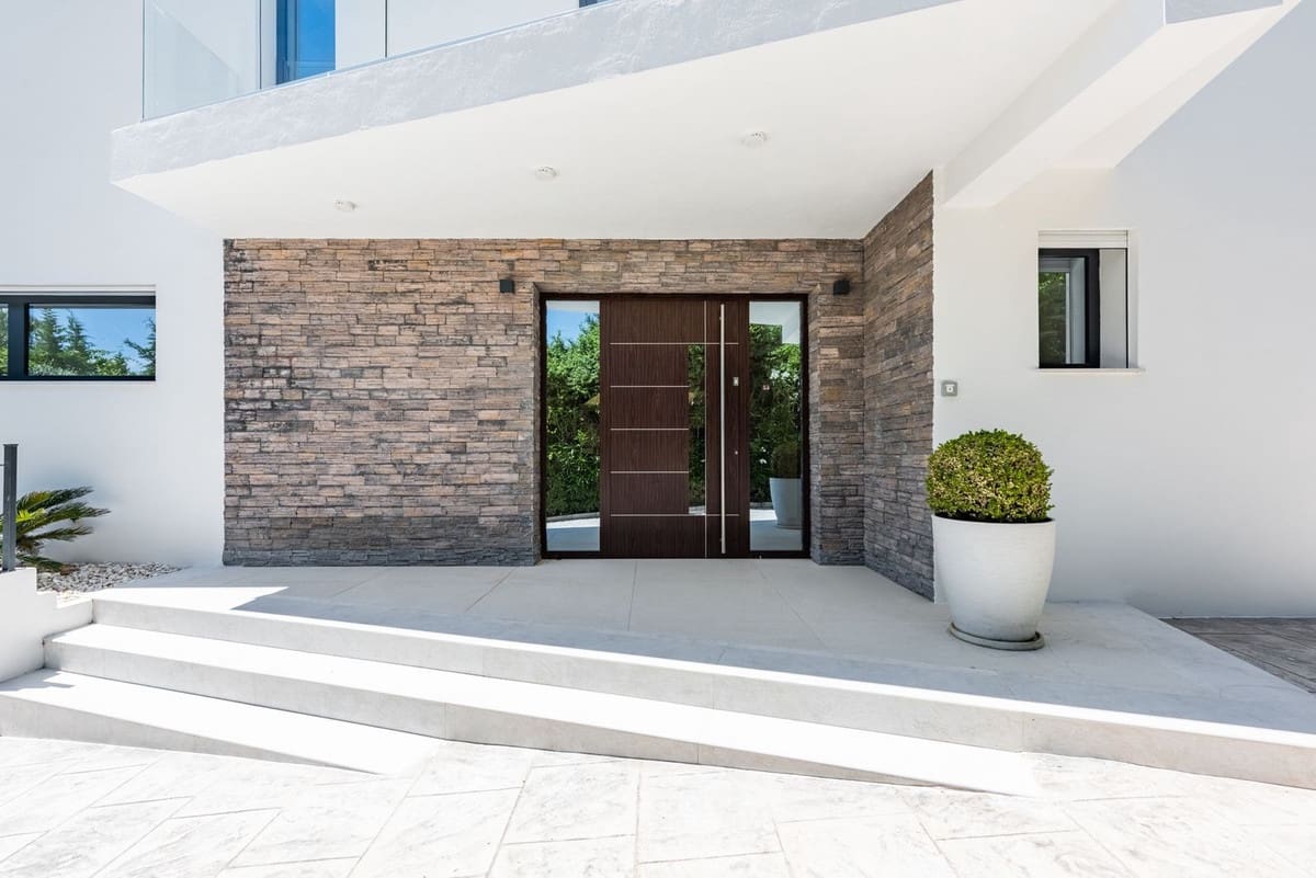 6 makuuhuone Huvila myytävänä paikassa Estepona - 2 195 000 € (Ref: 8866153)