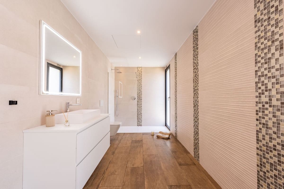 6 makuuhuone Huvila myytävänä paikassa Estepona - 2 195 000 € (Ref: 8866153)