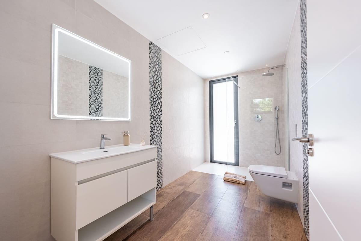 6 makuuhuone Huvila myytävänä paikassa Estepona - 2 195 000 € (Ref: 8866153)