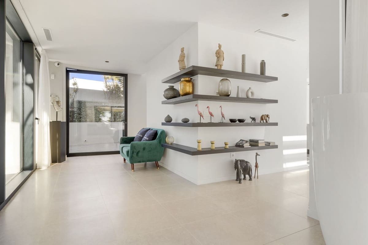 5 Zimmer Villa zu verkaufen in Benahavis mit Garage - 4.250.000 € (Ref: 8924789)