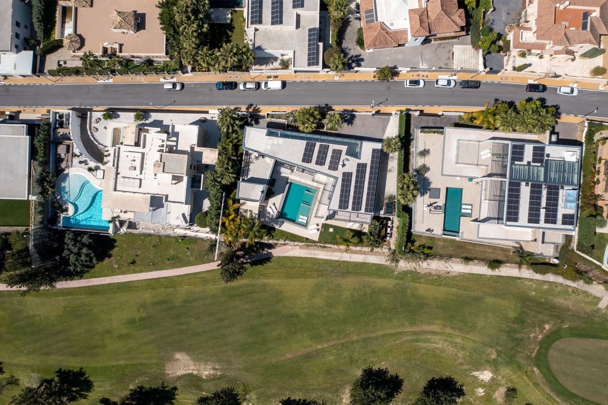5 Zimmer Villa zu verkaufen in Benahavis mit Garage - 4.250.000 € (Ref: 8924789)