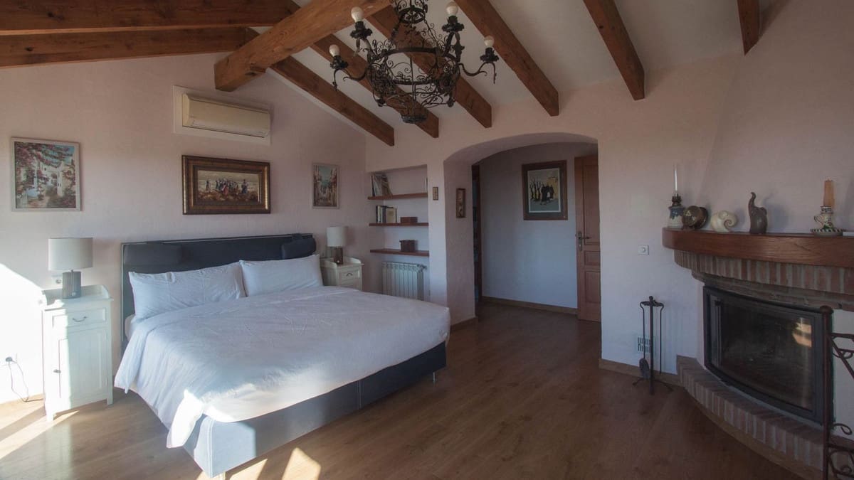 5 soveværelse Villa til salg i Casares - € 1.400.000 (Ref: 8941862)