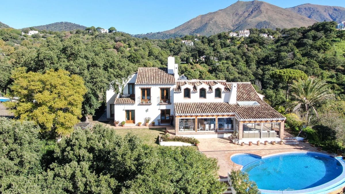 5 soveværelse Villa til salg i Casares - € 1.400.000 (Ref: 8941862)