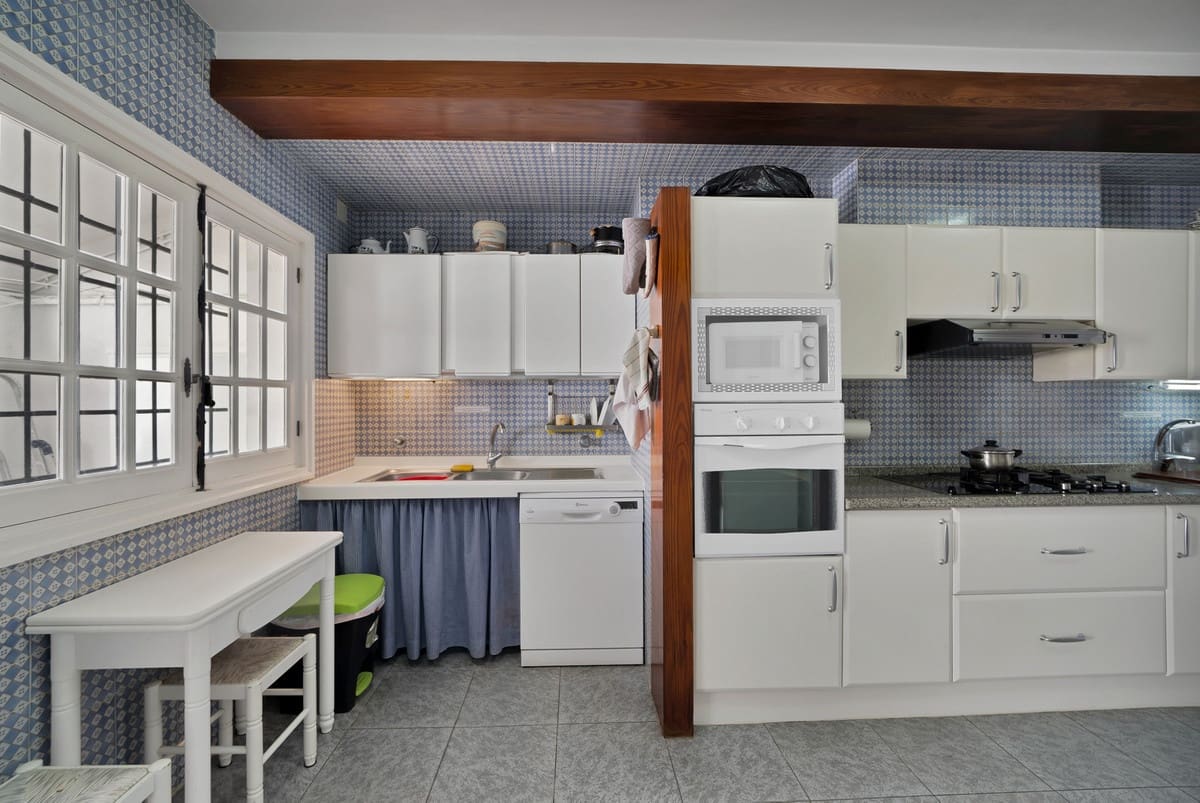 6 soverom Villa til salgs i Nueva Andalucia - € 3 050 000 (Ref: 8948297)