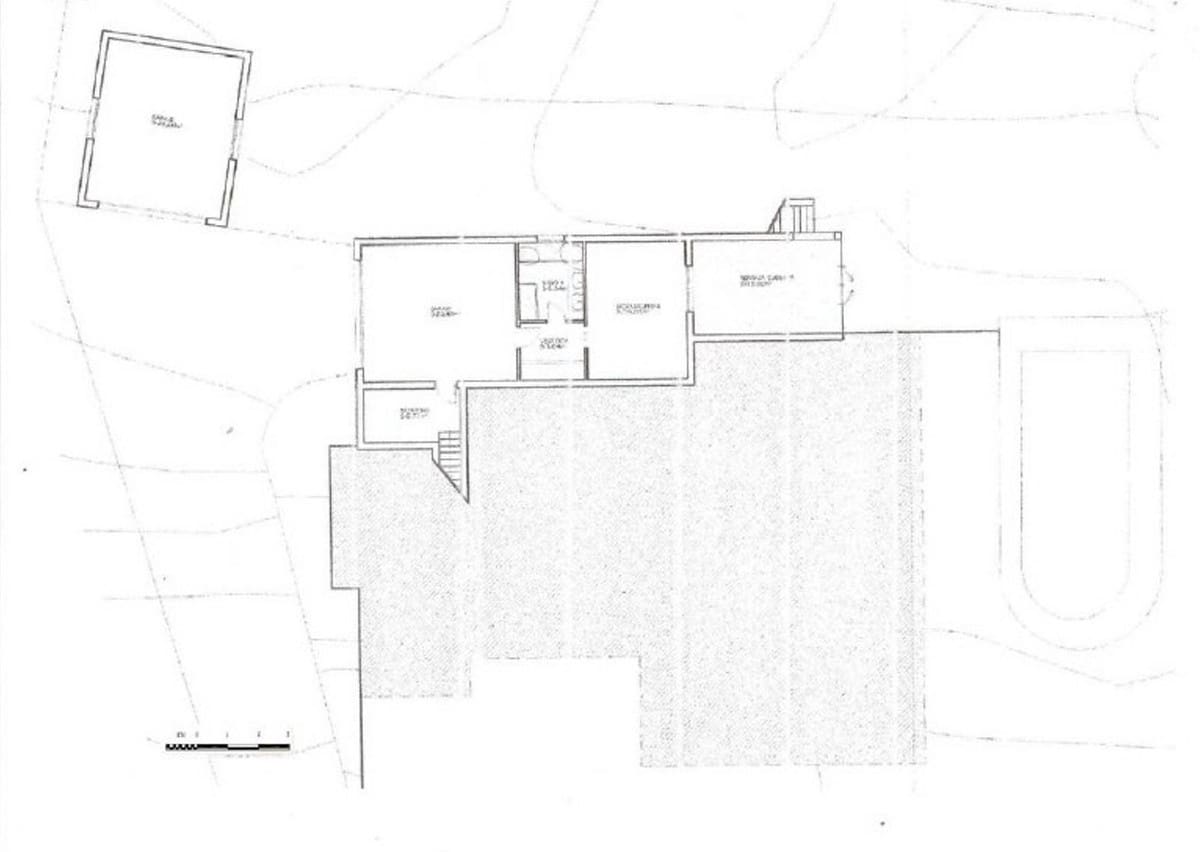 5 bedroom Villa for sale in Benahavis with garage - € 1,750,000 (Ref: 8956116)