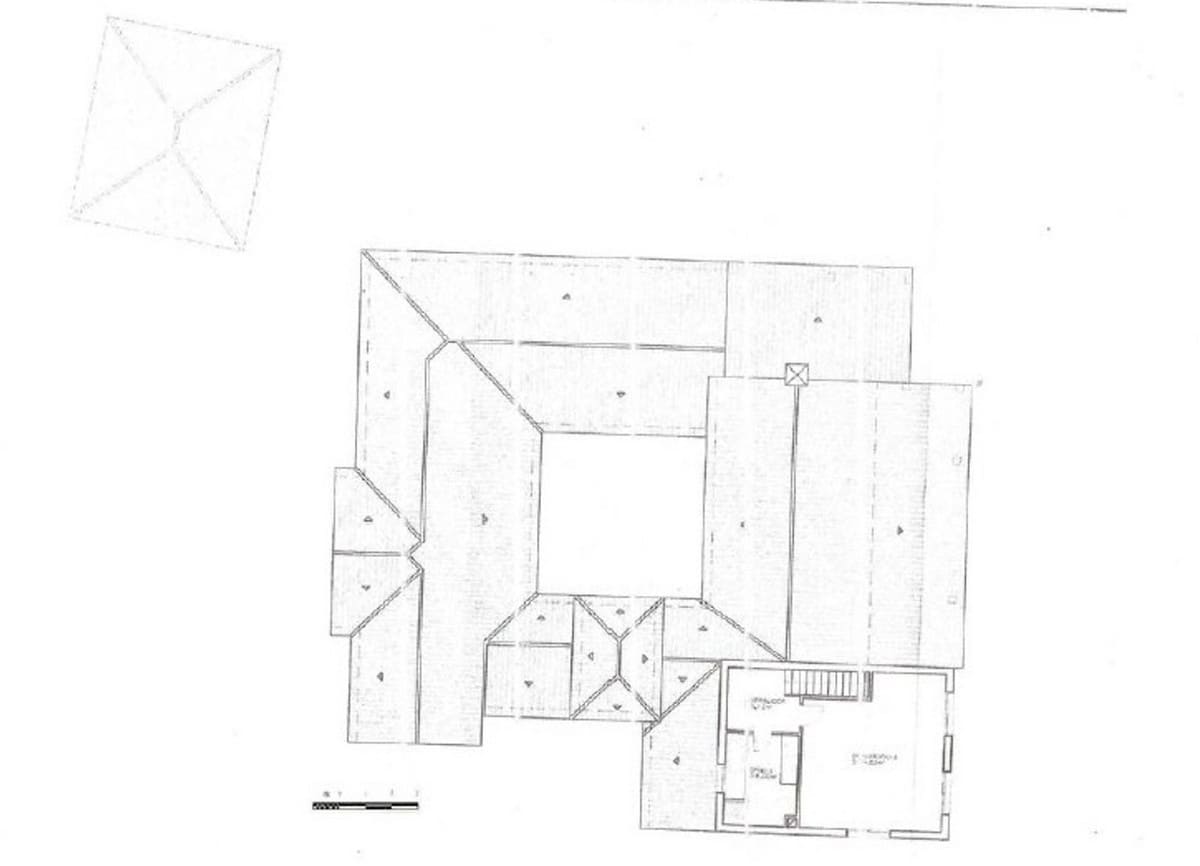 5 bedroom Villa for sale in Benahavis with garage - € 1,750,000 (Ref: 8956116)