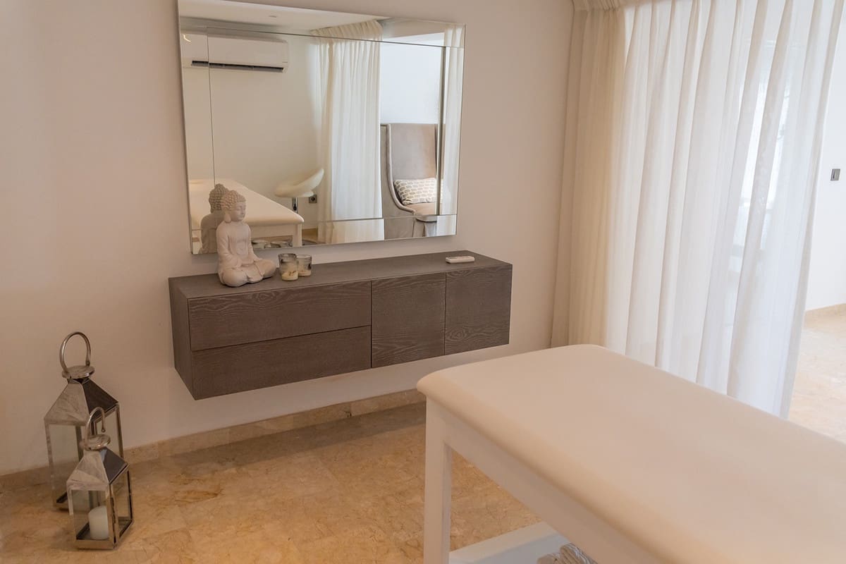 5 soveværelse Villa til salg i Guadalmina med garage - € 8.450.000 (Ref: 8977205)