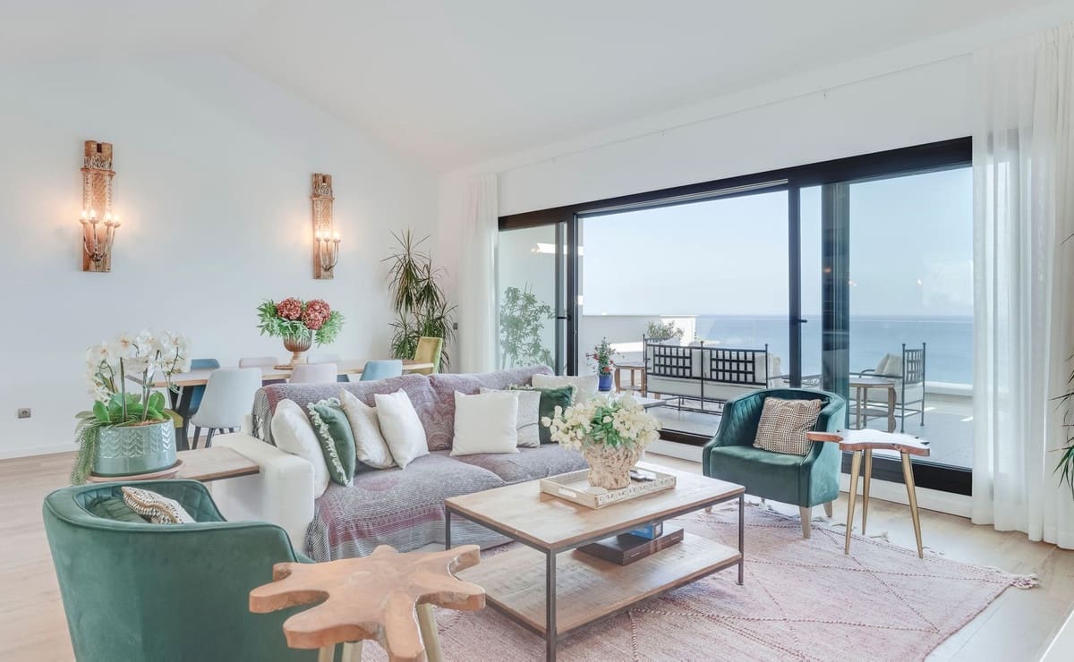 3 bedroom Apartment for sale in La Alcaidesa - € 1,499,000 (Ref: 9070247)