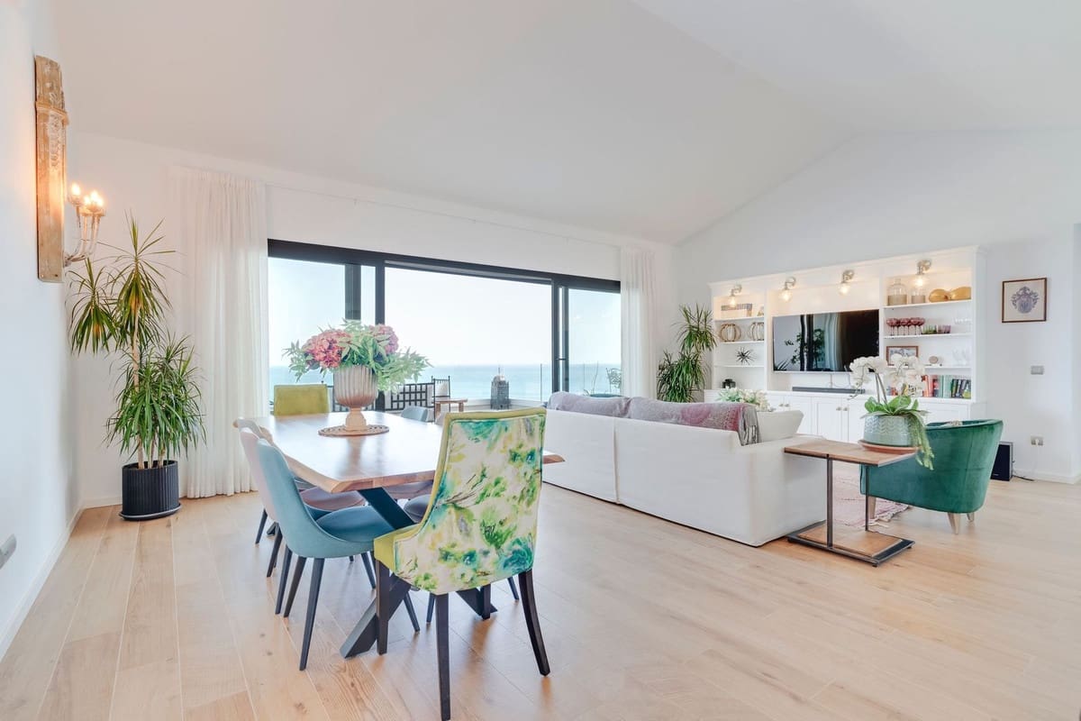 3 bedroom Apartment for sale in La Alcaidesa - € 1,499,000 (Ref: 9070247)