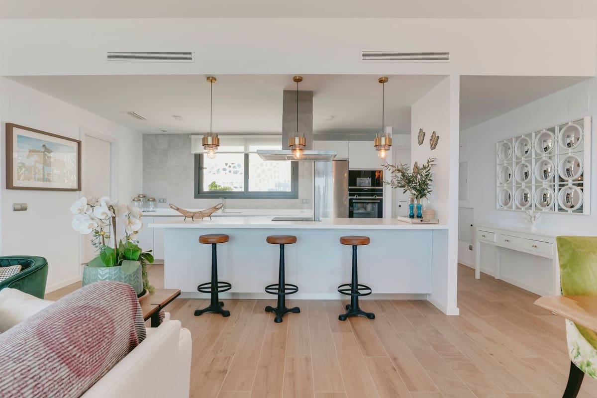 3 bedroom Apartment for sale in La Alcaidesa - € 1,499,000 (Ref: 9070247)