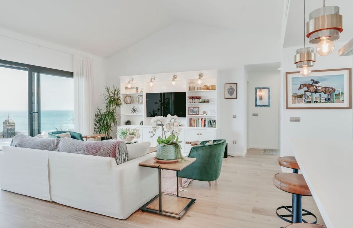 3 bedroom Apartment for sale in La Alcaidesa - € 1,499,000 (Ref: 9070247)