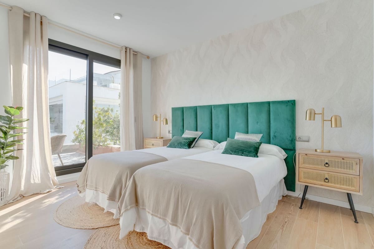 3 bedroom Apartment for sale in La Alcaidesa - € 1,499,000 (Ref: 9070247)