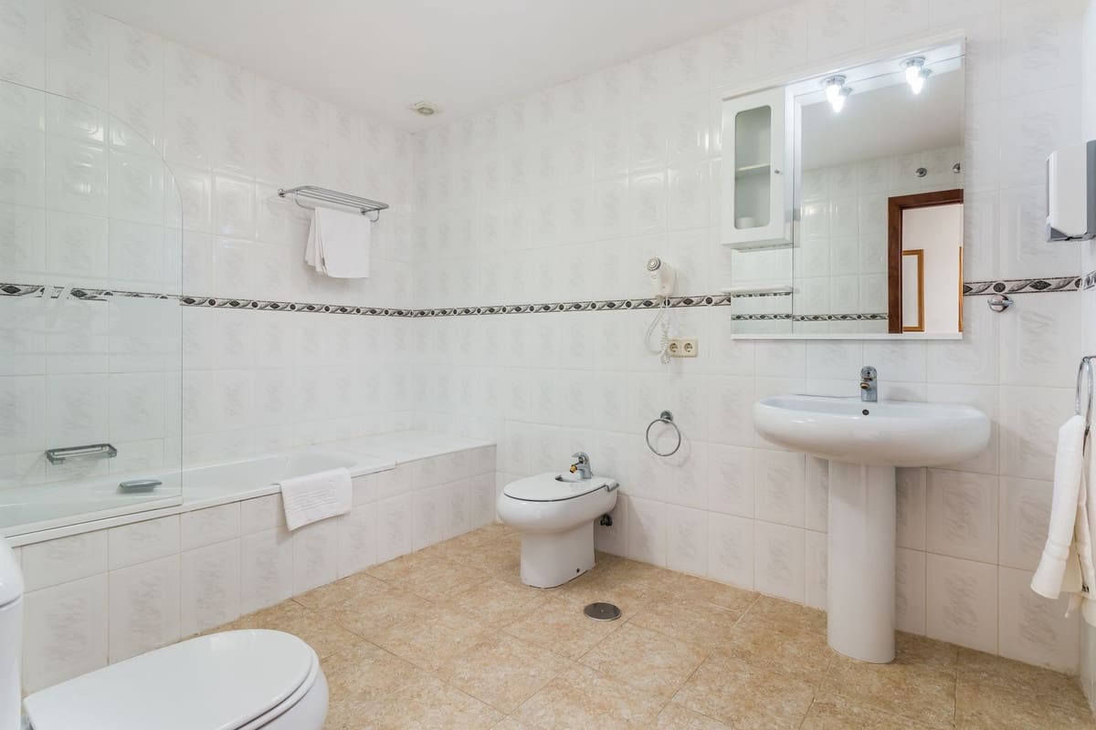 84 soveværelse Erhverv til salg i Sotogrande - € 11.700.000 (Ref: 9077166)