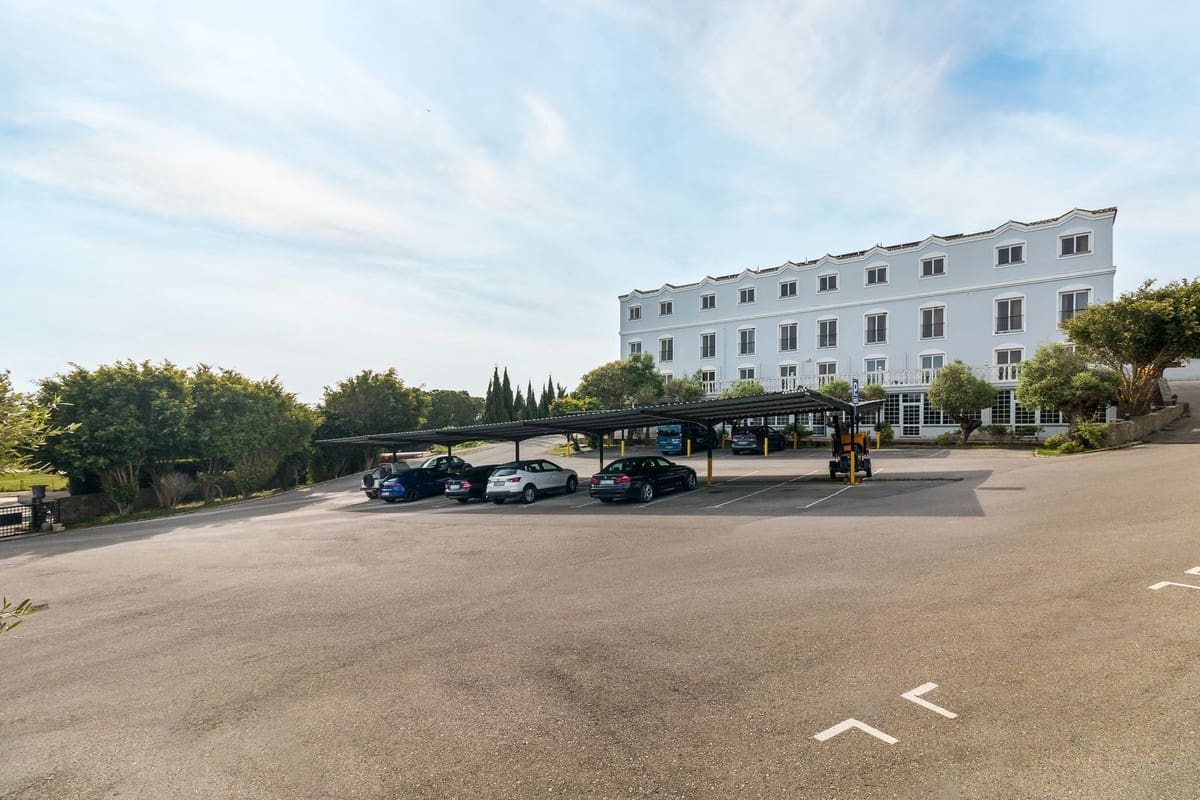 84 sypialnia Komercyjne na sprzedaż w Sotogrande - 9 500 000 € (Ref: 9077166)