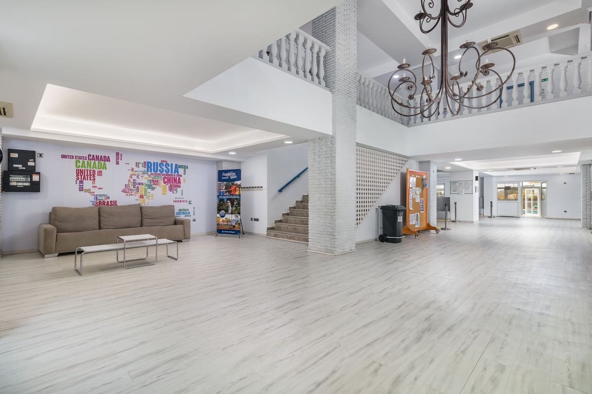 84 sypialnia Komercyjne na sprzedaż w Sotogrande - 9 500 000 € (Ref: 9077166)