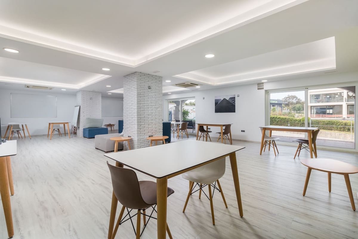 84 sypialnia Komercyjne na sprzedaż w Sotogrande - 9 500 000 € (Ref: 9077166)