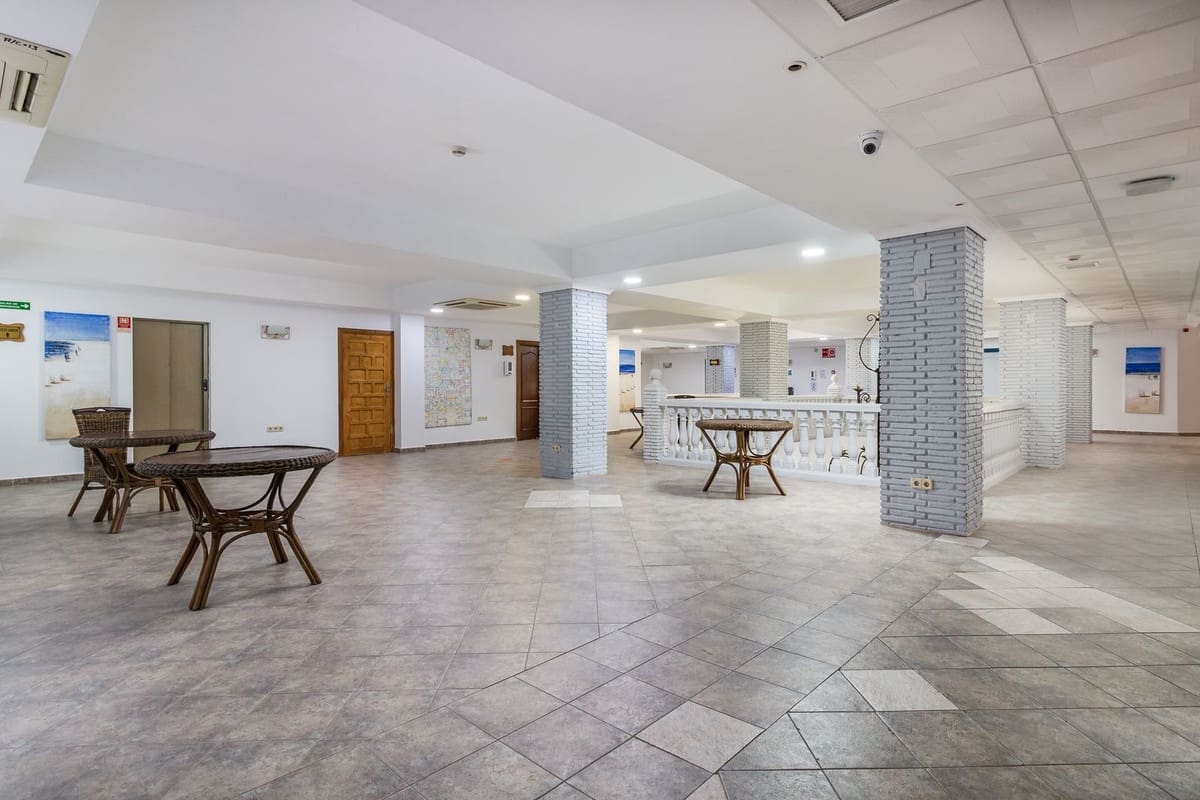 84 sypialnia Komercyjne na sprzedaż w Sotogrande - 9 500 000 € (Ref: 9077166)