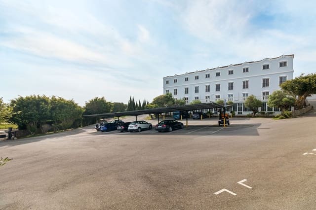 84 Zimmer Gewerbe zu verkaufen in Sotogrande, San Roque - 9.500.000 € (Ref: 9077166)