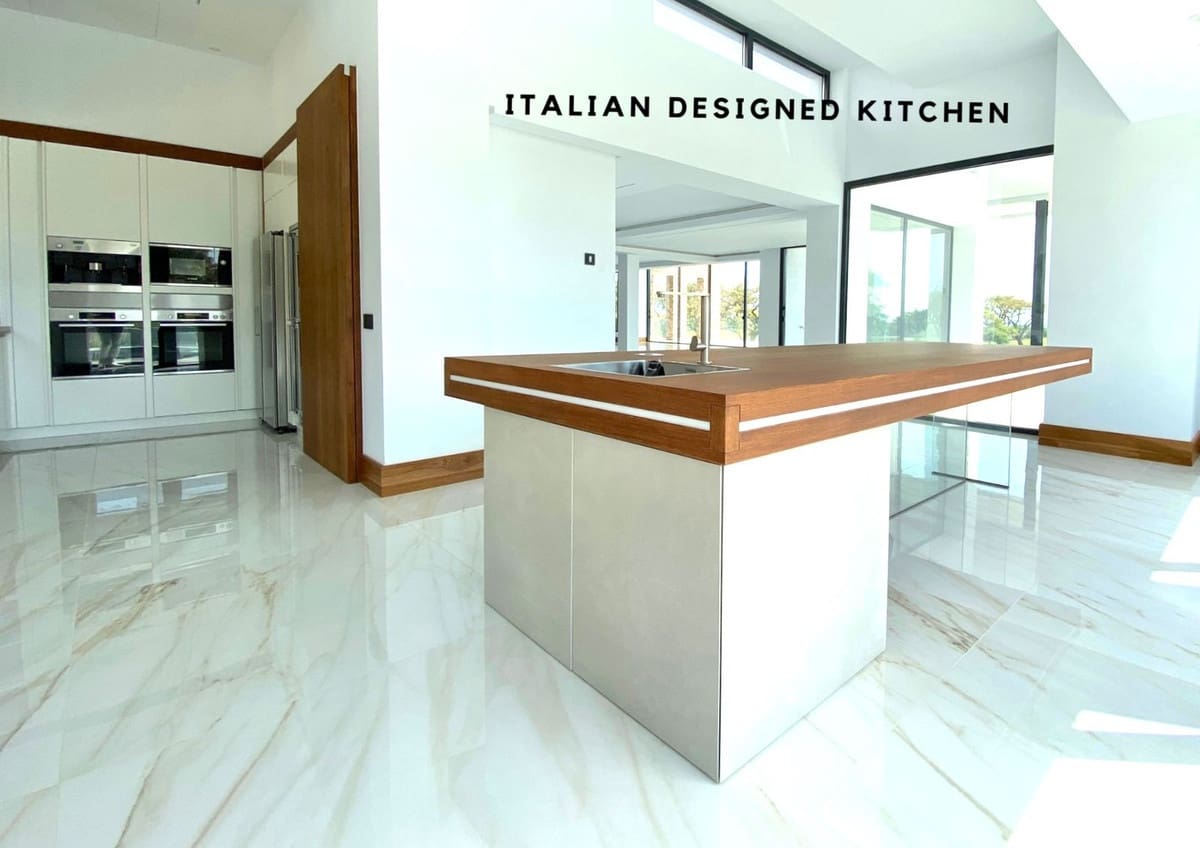 6 Zimmer Villa zu verkaufen in Sotogrande - 4.500.000 € (Ref: 9077178)