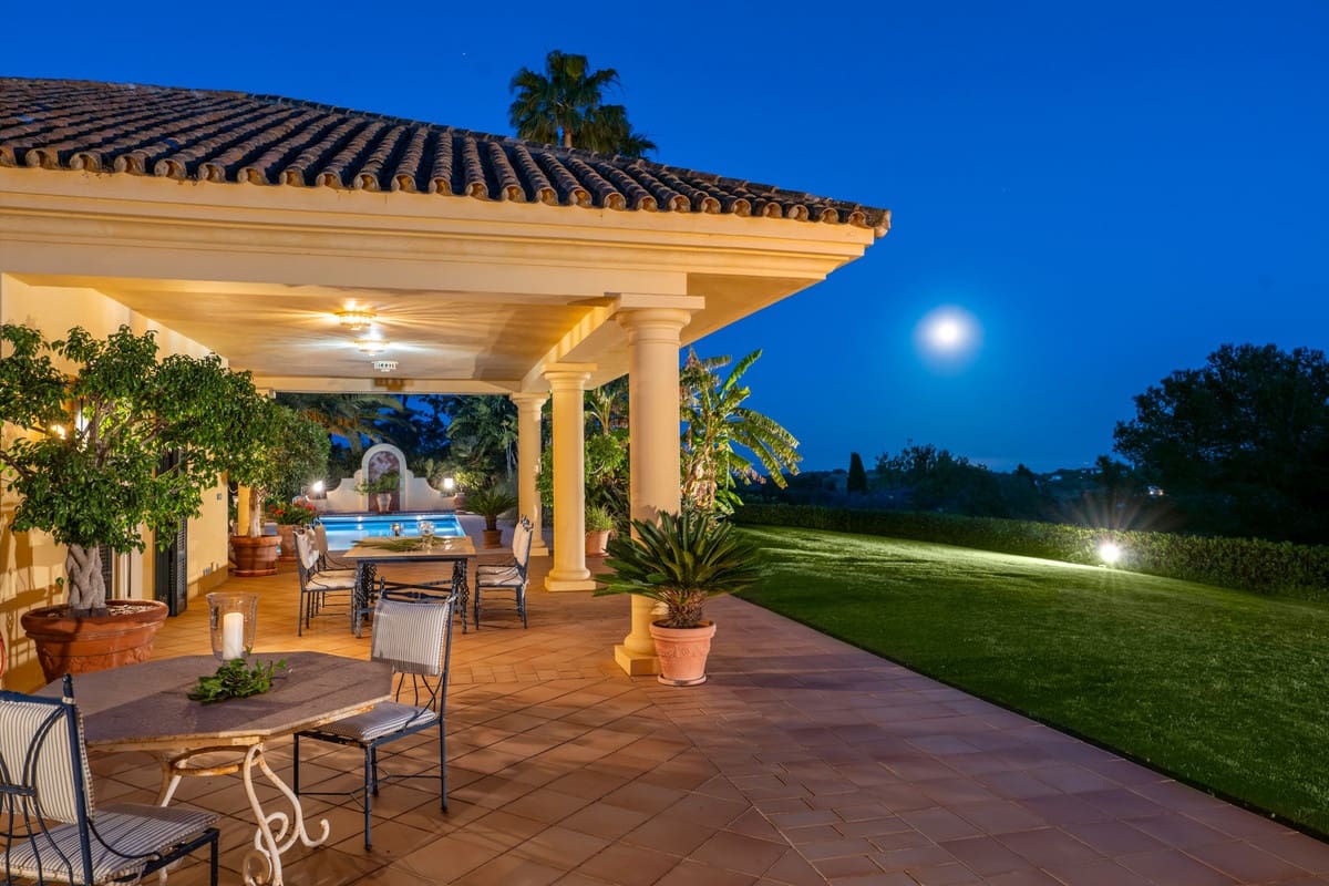 6 bedroom Villa for sale in Sotogrande - € 4,100,000 (Ref: 9077179)