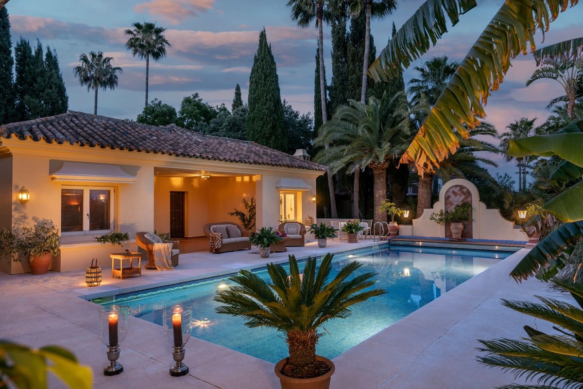 6 bedroom Villa for sale in Sotogrande - € 4,100,000 (Ref: 9077179)