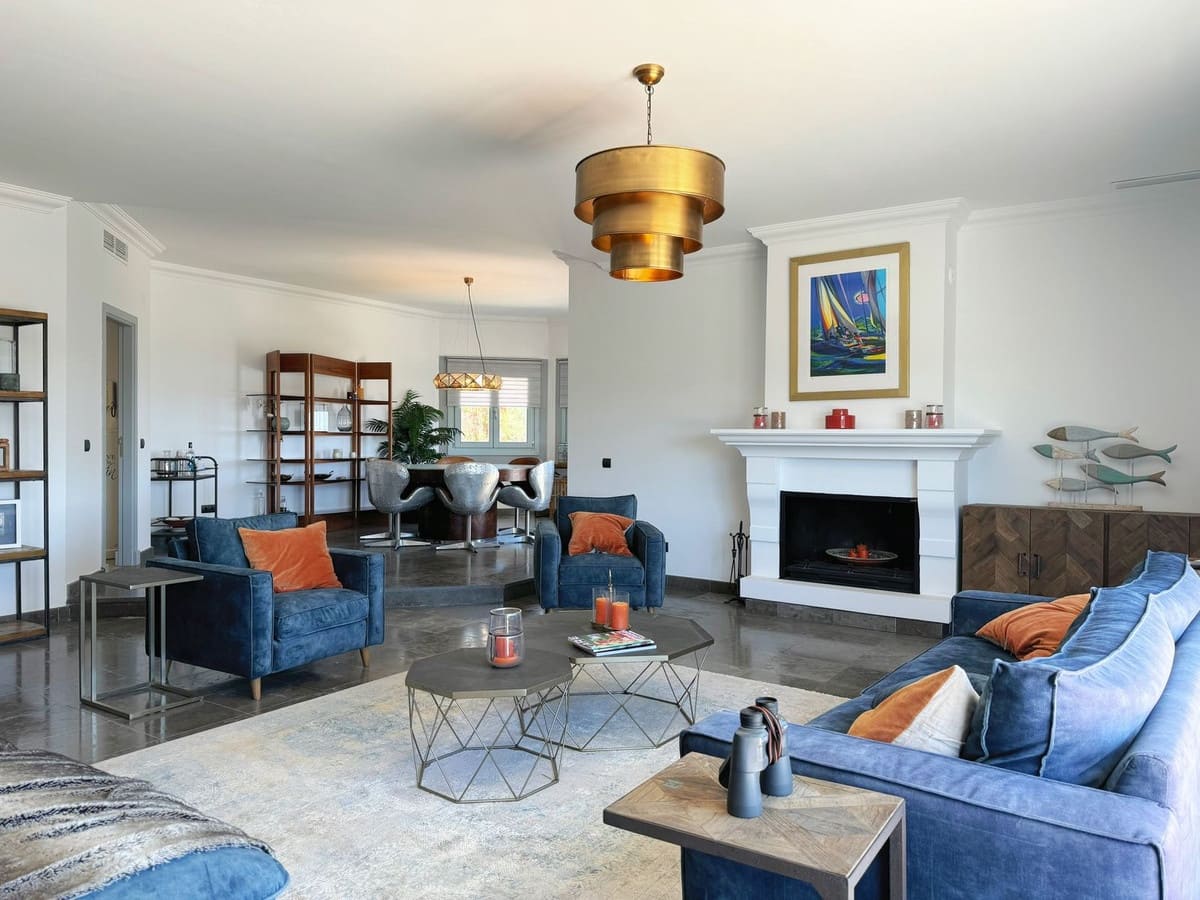 Chalet de 5 habitaciones en Sotogrande en venta con garaje - 2.450.000 € (Ref: 9077186)