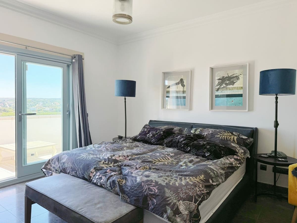 Chalet de 5 habitaciones en Sotogrande en venta con garaje - 2.450.000 € (Ref: 9077186)