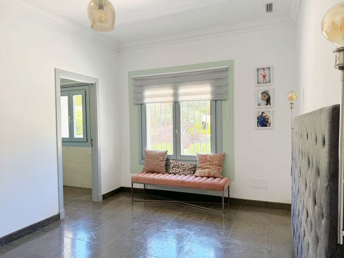 Chalet de 5 habitaciones en Sotogrande en venta con garaje - 2.450.000 € (Ref: 9077186)