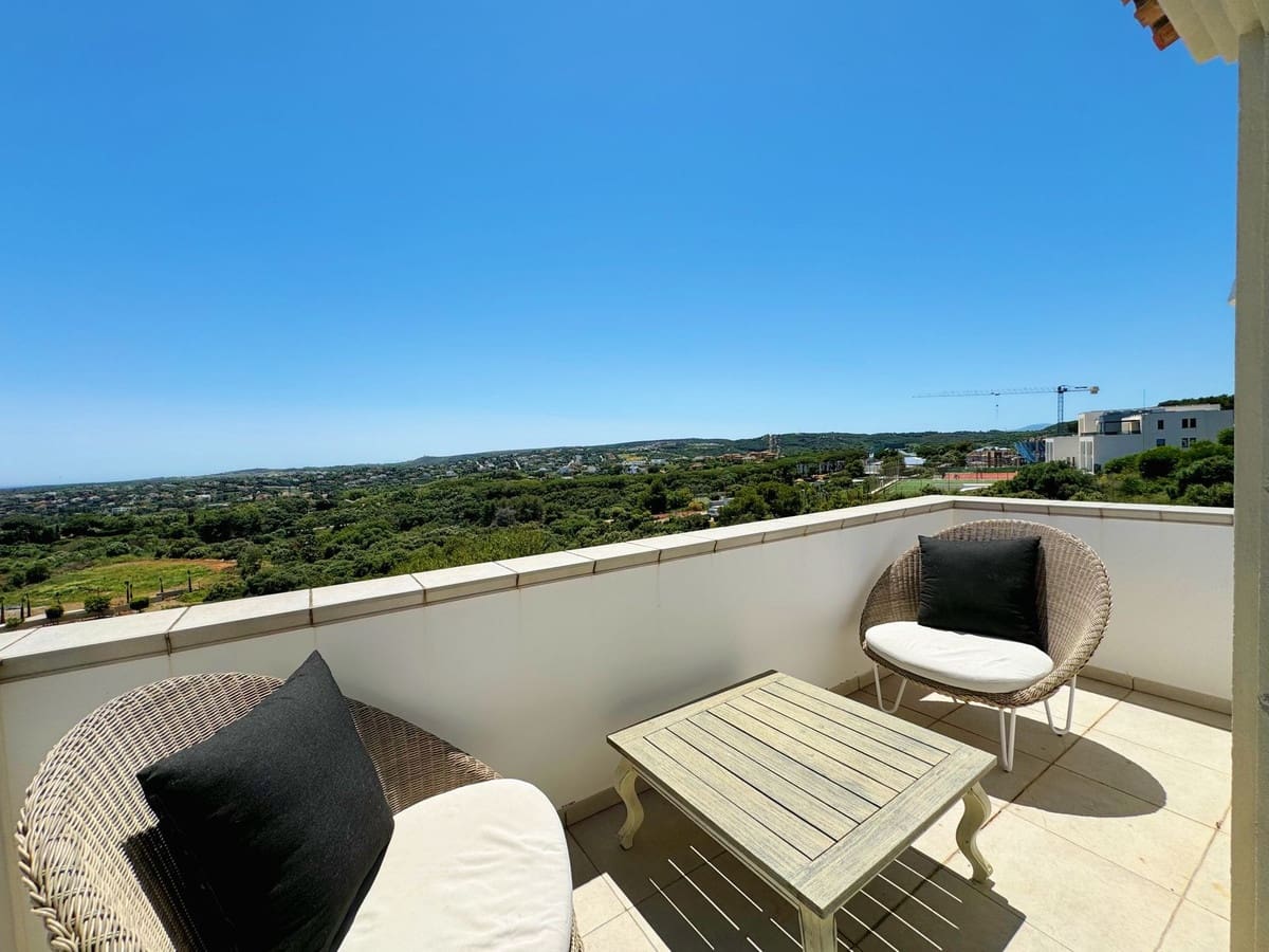 Chalet de 5 habitaciones en Sotogrande en venta con garaje - 2.450.000 € (Ref: 9077186)