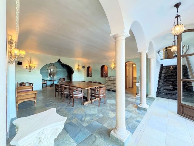 6 soveværelse Villa til salg i Sotogrande Alto, San Roque med garage - € 2.250.000 (Ref: 9077188)