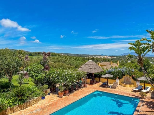6 Zimmer Villa zu verkaufen in Sotogrande Alto, San Roque mit Garage - 2.250.000 € (Ref: 9077188)