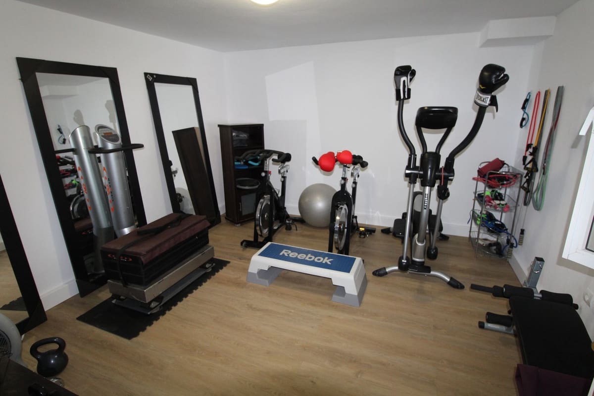 5 sypialnia Willa na sprzedaż w Sotogrande z garażem - 1 850 000 € (Ref: 9077192)