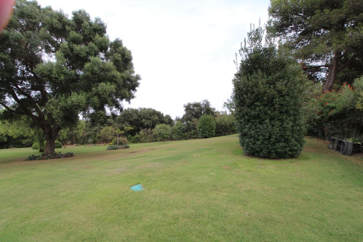 5 soveværelse Villa til salg i Sotogrande med garage - € 1.850.000 (Ref: 9077192)