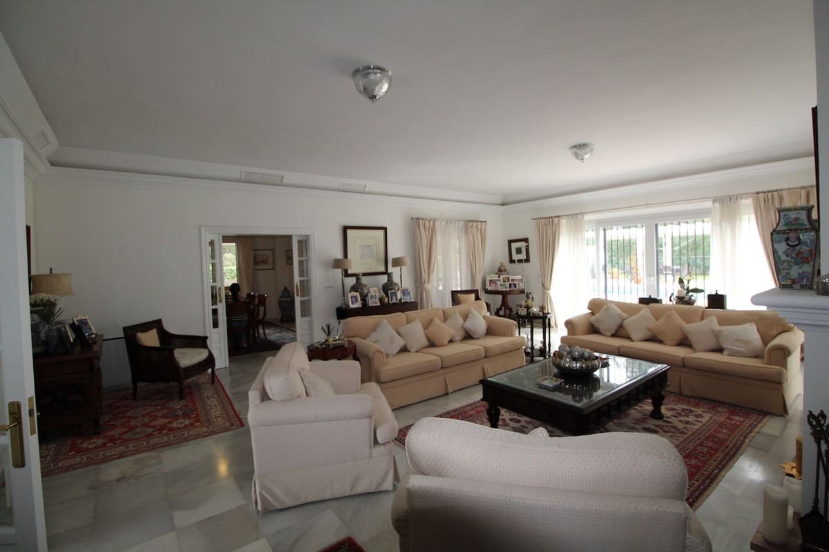 5 soveværelse Villa til salg i Sotogrande med garage - € 1.850.000 (Ref: 9077192)